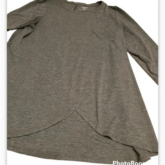 Motherhood long sleeved nursing t-shirt, size Large - Picture 1 of 5
